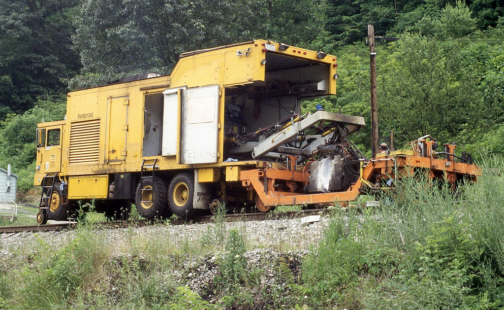 Rail welder truck in action 